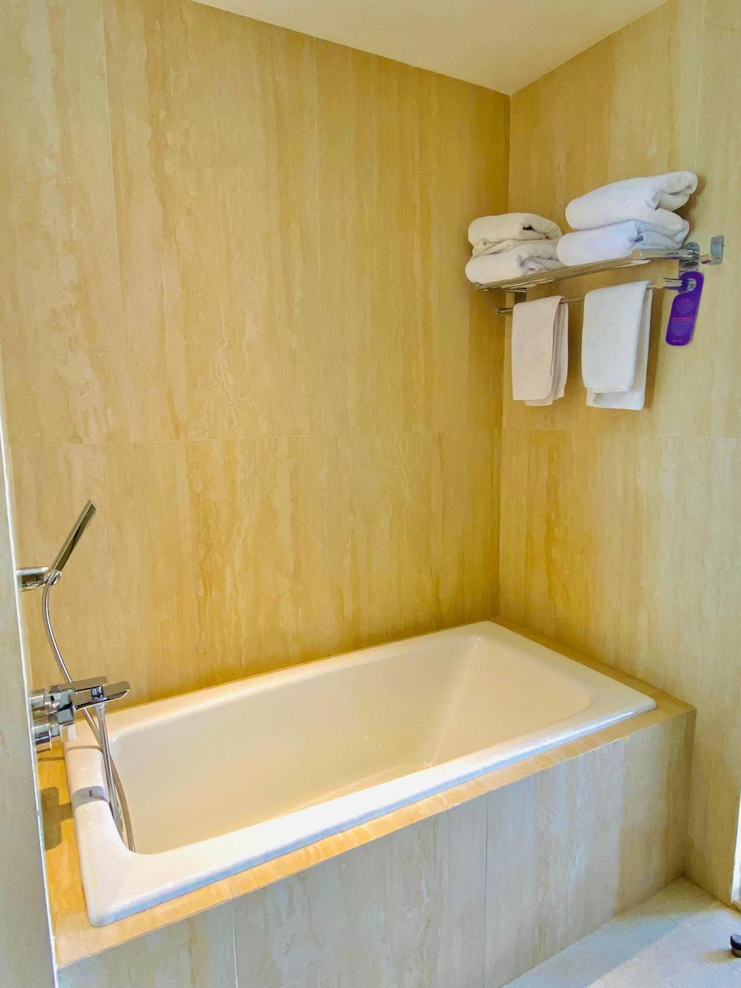 Fox Hotel ג'איפורה מראה חיצוני תמונה