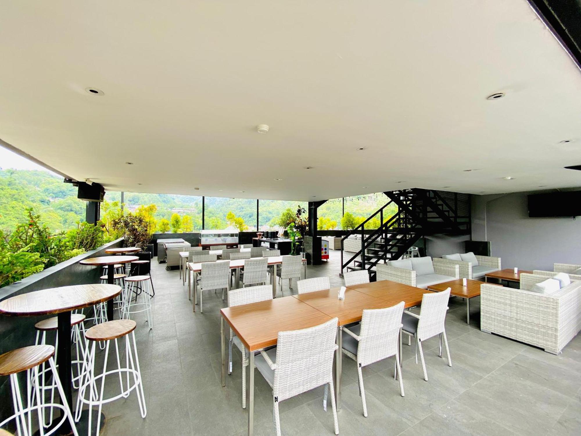 Fox Hotel ג'איפורה מראה חיצוני תמונה