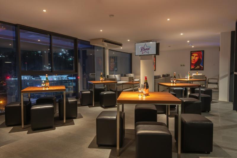 Fox Hotel ג'איפורה מראה חיצוני תמונה